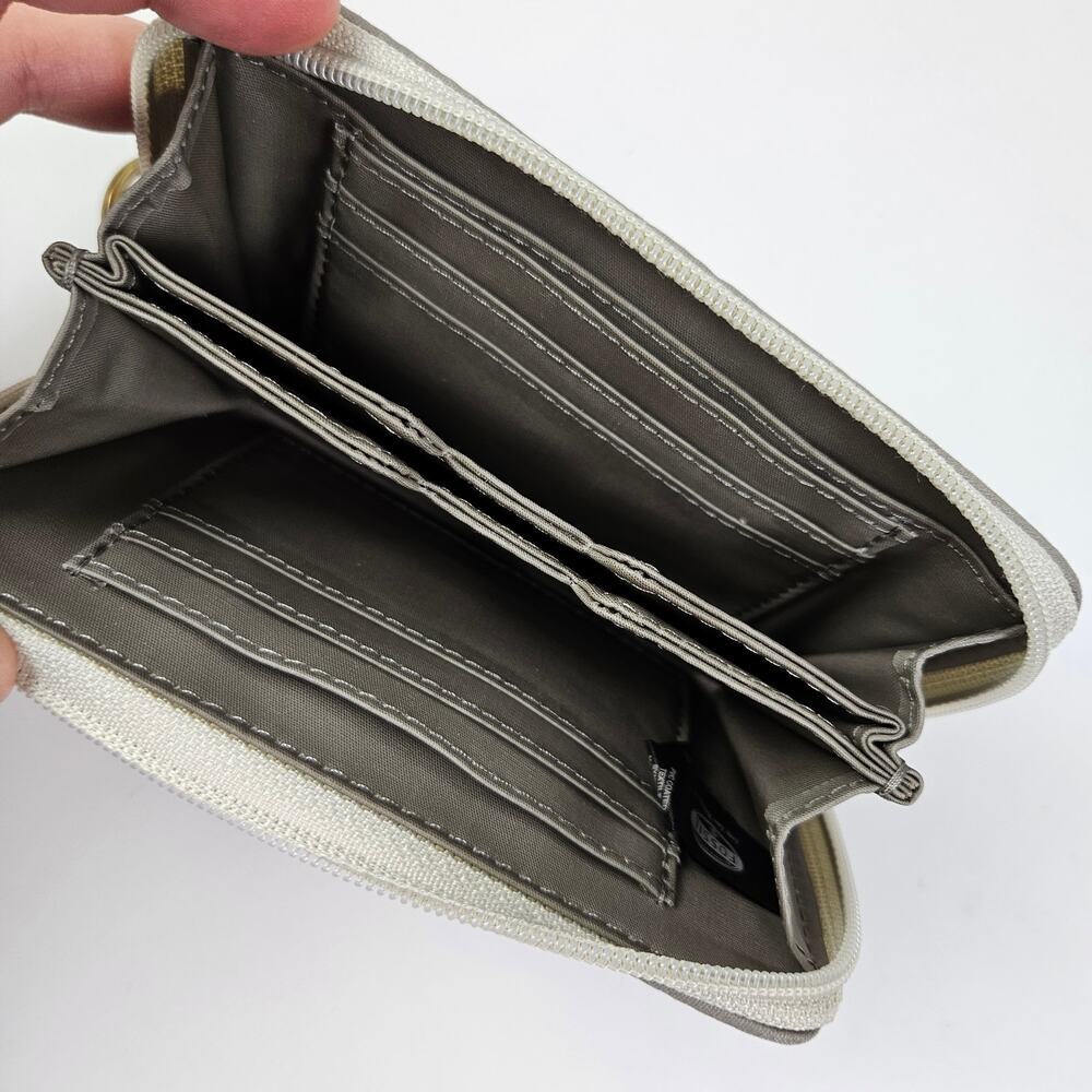 Fossil Keyper Zip Around Wallet Wristlet Ivory Co… - image 3